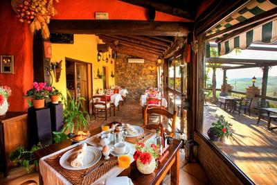 Posada Los Cantaros