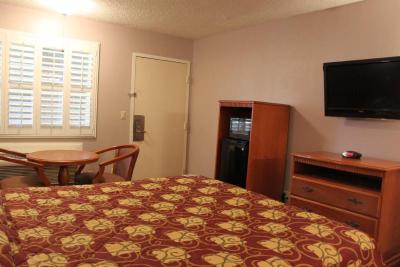 Orange Tustin Inn