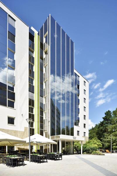 Novina Sudwestpark Hotel