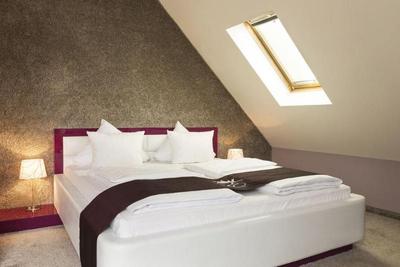 Empress Boutique Hotel