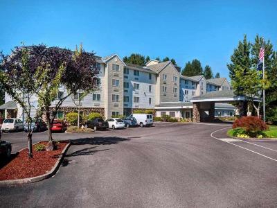 Country Inn & Suites, Portland Interna
