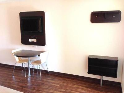 Motel 6 Oceanside Marina