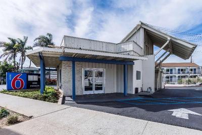Motel 6 Oceanside Marina