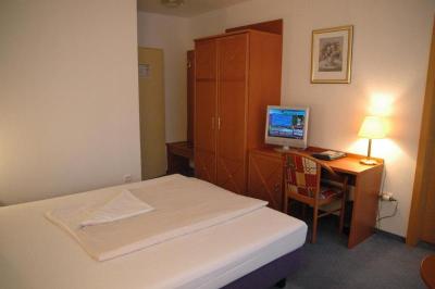 Caravelle Hotel Im Park