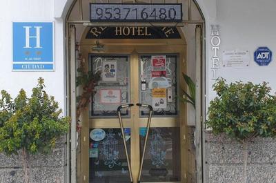 Hotel Al Andalus