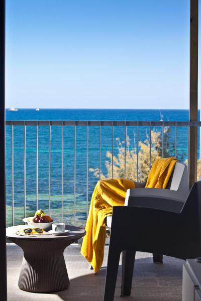 Ryans Ibiza Apartments (Adults Only)