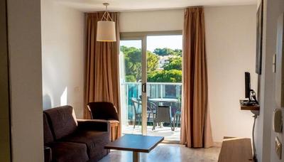 Portodrach Aparthotel & Suites