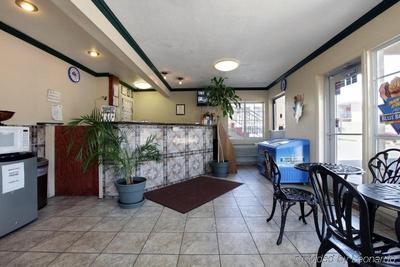 Days Inn by Wyndham Albuquerque Downtown