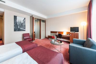 Premier Inn Cologne City Mediapark Hotel