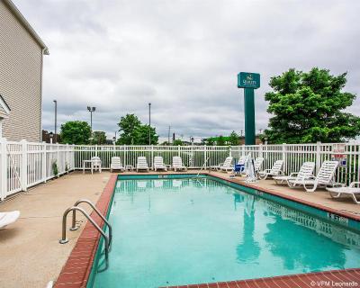 Quality Inn & Suites Mt. Juliet