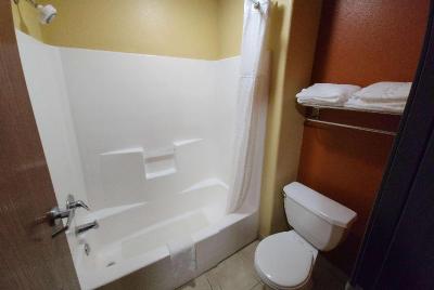 Days Inn by Wyndham Lumberton