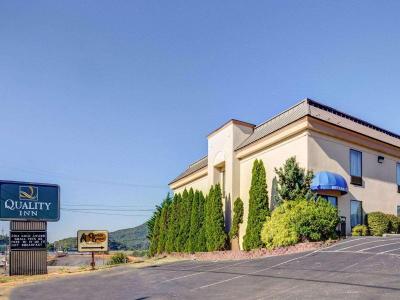 Quality Inn Troutville