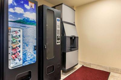 Comfort Inn Limon Area