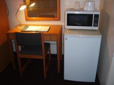 Knights Inn & Suites