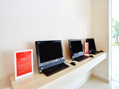 Easy Planet Phuket Patong
