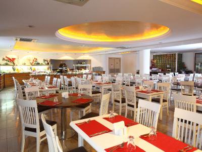 Royal Arena Resort