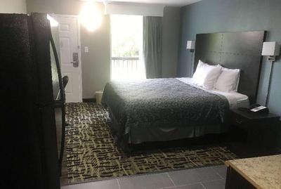 Days Inn by Wyndham ColliervilleGermantwn