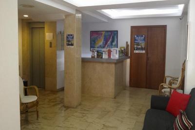 Hostal Port Corona