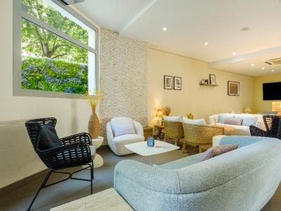 B&B HOTEL Antibes Juan-les-Pins