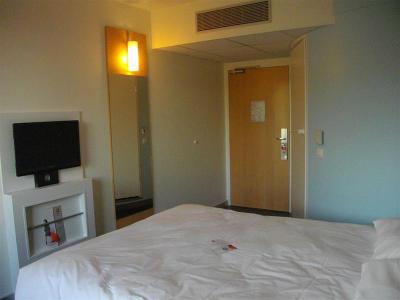 ibis Issoire
