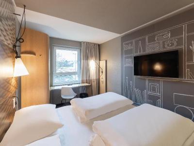 B&B HOTEL Wuppertal-City