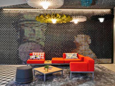 ibis Barcelona Pza Glories 22
