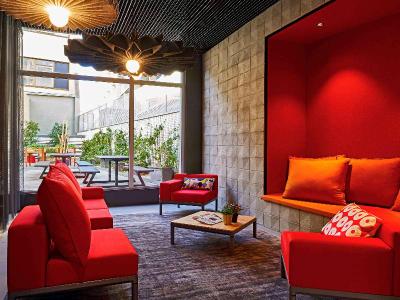 ibis Barcelona Pza Glories 22