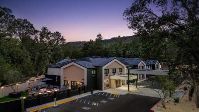 The Inelle, Oakhurst Yosemite
