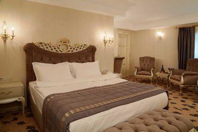 Cassiel Hotel
