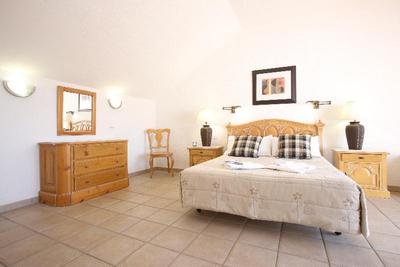 Beverly Hills Suites