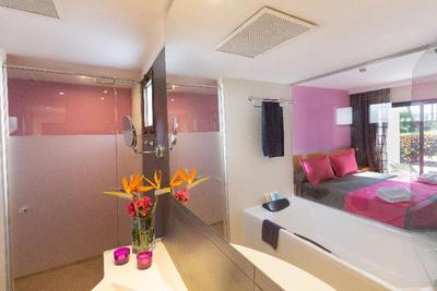 R2 Romantic Fantasía Dreams & Suites Hotel