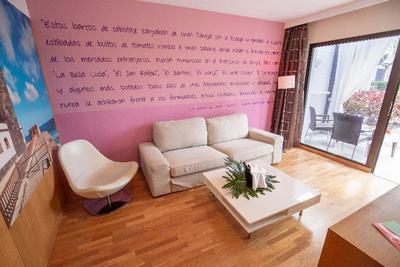 R2 Romantic Fantasía Dreams & Suites Hotel