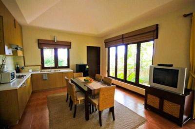 Baan Issara Resort