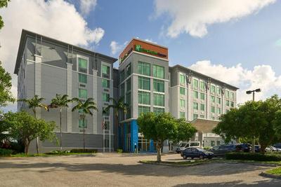 Holiday Inn Express Miami Airport Blue Lagoon Area