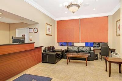 Howard Johnson by Wyndham Torrance