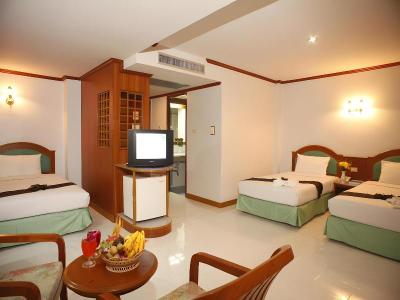 Boon Siam