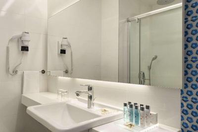 Ramada Hotel & Suites Kemalpasa Izmir