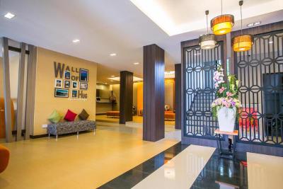 De Hug Hotel And Residence