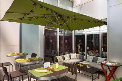 Hilton Garden Inn Midtown East