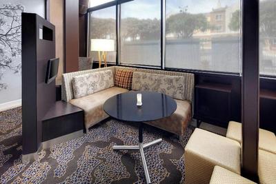 Courtyard Austin-University Area