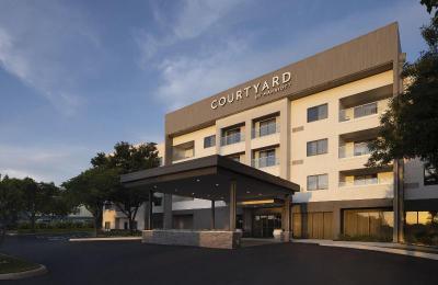 Courtyard Austin South
