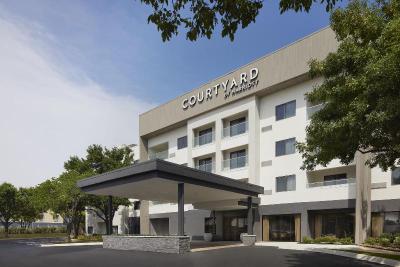 Courtyard Austin South