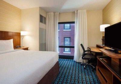Fairfield Inn &Suites Chicago Downtown/River North