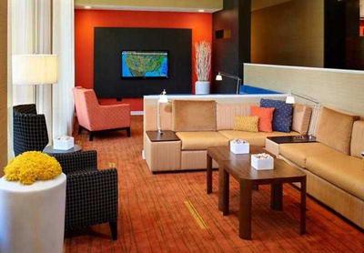 Courtyard Chicago Naperville