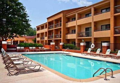 Courtyard Charlotte SouthPark