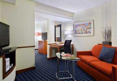 Fairfield Inn & Suites Charlotte Arrowood