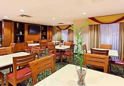 Fairfield Inn & Suites Charlotte Arrowood