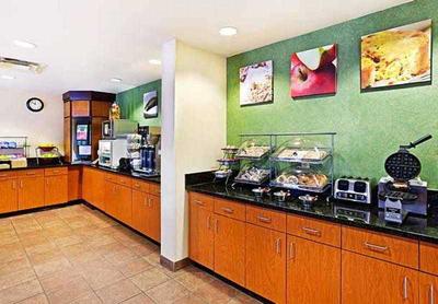 Fairfield Inn & Suites Charlotte Arrowood