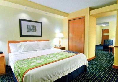 Fairfield Inn & Suites Emporia I-95