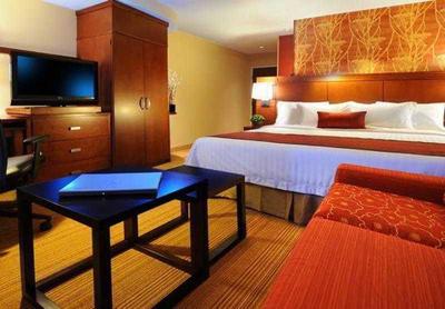 Courtyard Houston Pearland